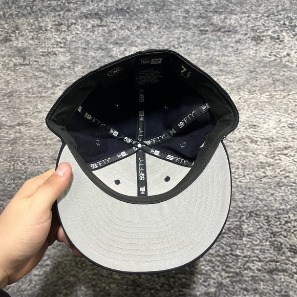 New Era 59Fifty New York Yankees Crystal Icons Fitted Hat 7 5/8 Wool Black - Picture 5 of 7